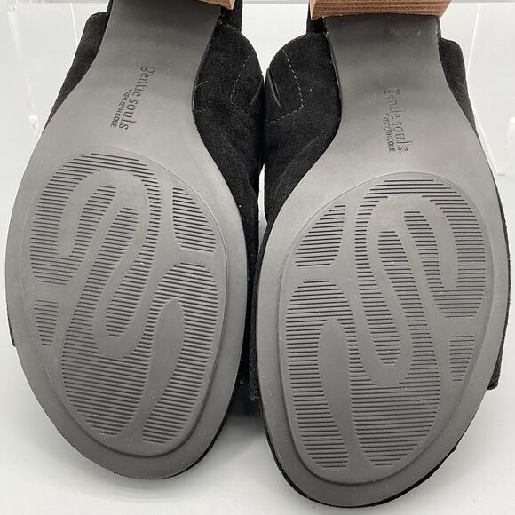 NEW Gentle Souls by Kenneth Cole Women’s Chas Suede Sandals Black Size 8M - Picture 10 of 10